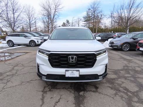 Certified 2023 Honda Pilot Touring image 6