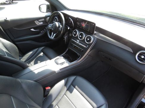 Used 2021 Mercedes-Benz GLC 300 4MATIC image 14