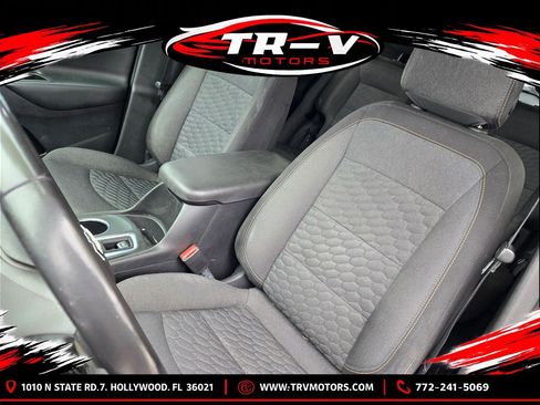 Used 2019 Chevrolet Equinox LT FWD image 13