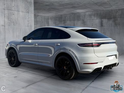 Used 2022 Porsche Cayenne S Platinum AWD/4WD image 4