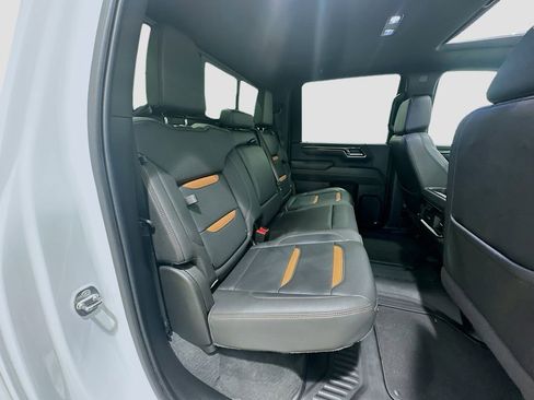 Used 2024 GMC Sierra 2500 AT4 w/ AT4 Premium Plus Package AWD/4WD image 29