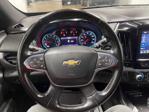 Used 2023 Chevrolet Traverse LT image 31