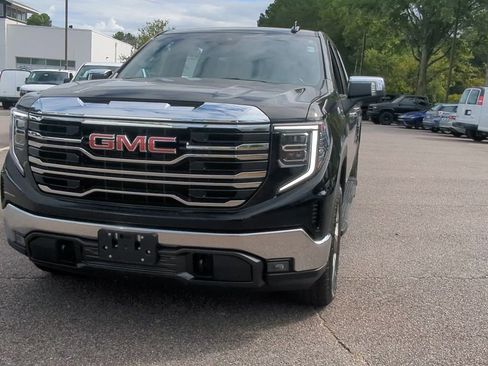 Certified 2023 GMC Sierra 1500 SLT w/ SLT Premium Package image 3