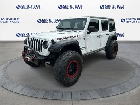Used 2018 Jeep Wrangler Unlimited Rubicon w/ Dual Top Group AWD/4WD image 2