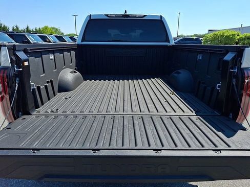 Certified 2025 Toyota Tundra Limited AWD/4WD image 30
