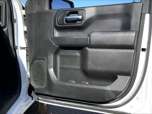 Used 2024 Chevrolet Silverado 1500 Custom image 22