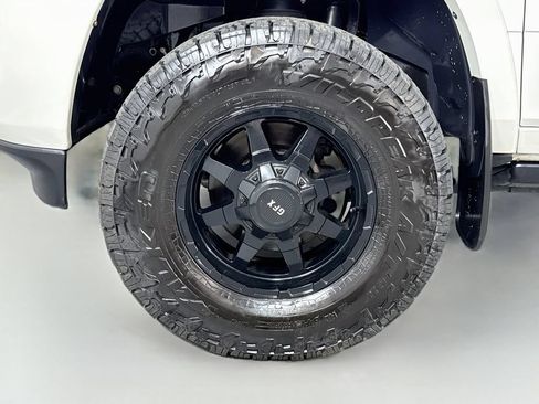 Used 2020 RAM 2500 Limited AWD/4WD image 12