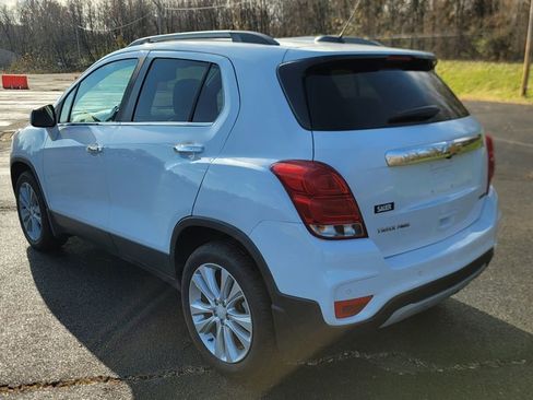 Used 2018 Chevrolet Trax Premier w/ LPO, Cargo Package image 9