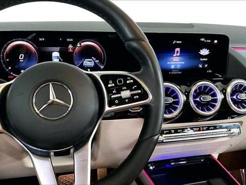 Certified 2023 Mercedes-Benz GLA 250 4MATIC image 24