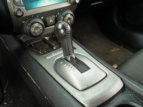 Used 2015 Chevrolet Camaro LT RWD image 32