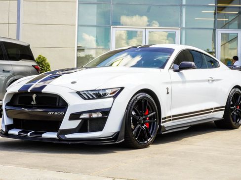 Used 2022 Ford Mustang Shelby GT500 w/ Technology Package RWD image 8