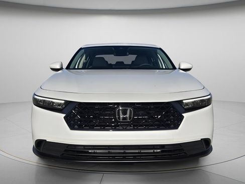 Used 2025 Honda Accord LX image 4