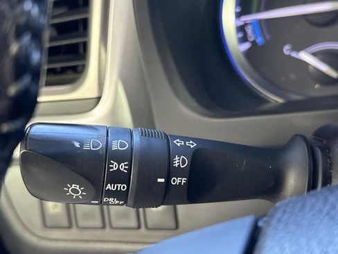 Used 2018 Toyota Highlander XLE image 28