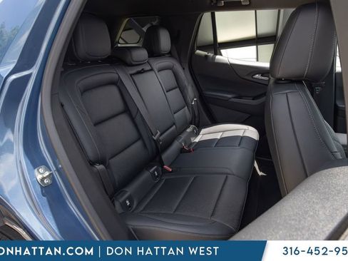 Used 2025 Chevrolet Equinox LT w/ Convenience Package II AWD/4WD image 17