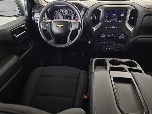 Used 2025 Chevrolet Silverado 1500 Custom RWD image 9