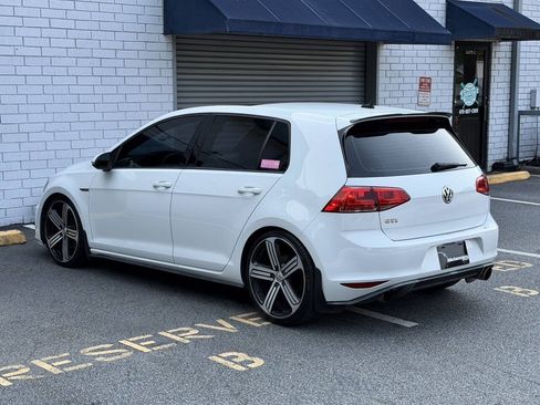 Used 2015 Volkswagen GTI SE w/ Lighting Package (SEL) FWD image 5