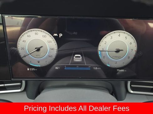 Used 2023 Hyundai Elantra SEL w/ Convenience Package FWD image 12