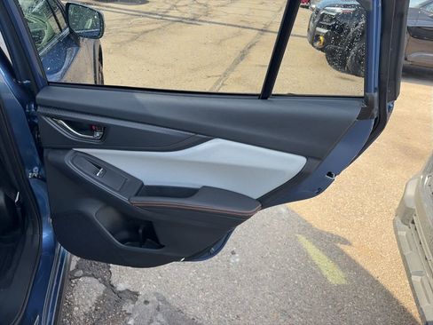 Used 2019 Subaru Crosstrek 2.0i Limited w/ Moonroof Package w/Navigation image 17