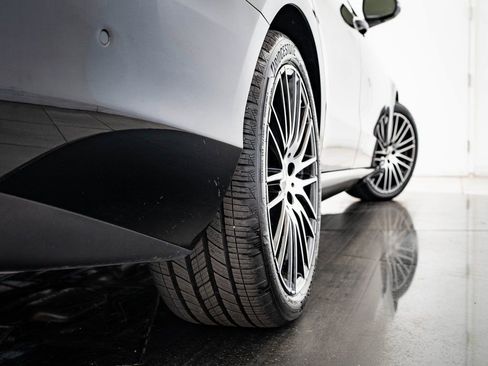 Certified 2025 Mercedes-Benz C 300 4MATIC Sedan image 43