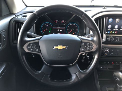 Used 2022 Chevrolet Colorado Z71 AWD/4WD image 15