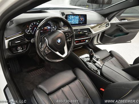 Used 2018 BMW 530e iPerformance image 12