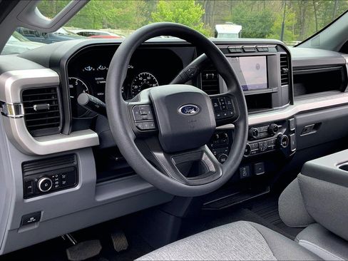 Used 2024 Ford F250 XL w/ STX Appearance Package AWD/4WD image 15