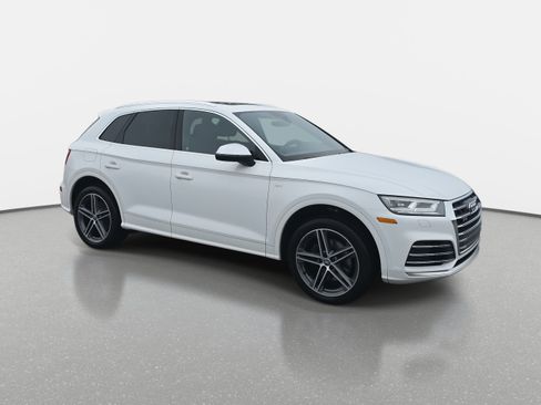 Used 2018 Audi SQ5 Premium Plus image 3