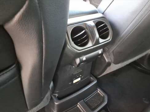 Used 2023 Jeep Wrangler Sahara AWD/4WD image 16