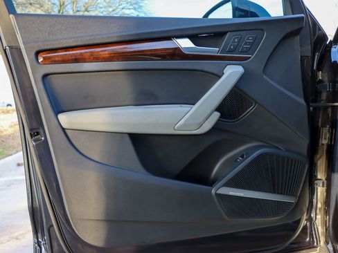 Used 2018 Audi Q5 2.0T Premium Plus image 13