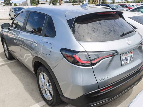 Used 2025 Honda HR-V LX image 12