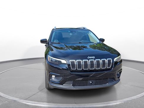 Used 2021 Jeep Cherokee Latitude Lux w/ Comfort/Convenience Group AWD/4WD image 2