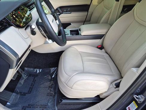 Used 2024 Land Rover Range Rover SE AWD/4WD image 17