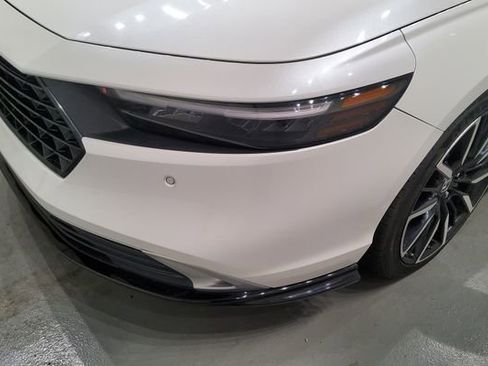 Used 2024 Honda Accord Touring image 8
