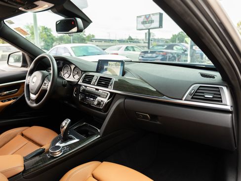 Used 2018 BMW 330i Sedan RWD image 23