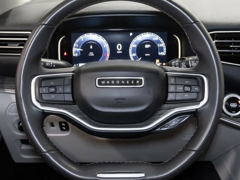 Used 2024 Jeep Wagoneer L Series II w/ Flexible Seating Group image 13