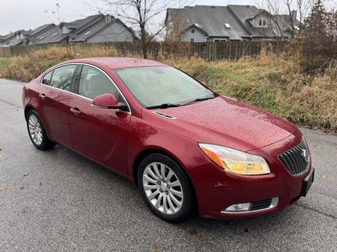 Used 2013 Buick Regal Premium image 4