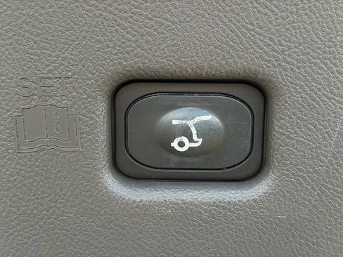 Used 2020 Lincoln Nautilus Reserve AWD/4WD image 11