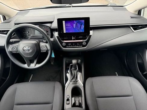 Used 2024 Toyota Corolla LE FWD image 29