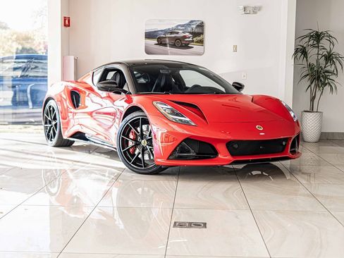 New 2025 Lotus Emira image 5