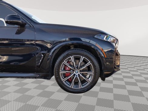 Used 2024 BMW X5 xDrive40i w/ M Sport Package image 27