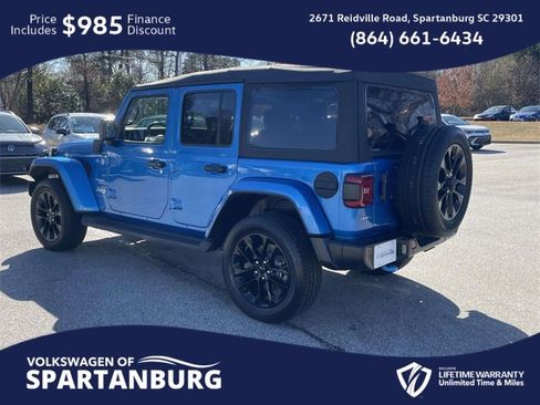 Used 2022 Jeep Wrangler Unlimited Sahara w/ Cold Weather Group image 4