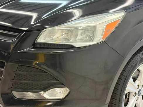 Used 2014 Ford Escape SE image 4