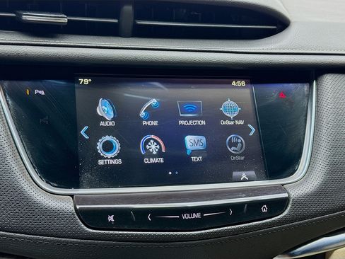 Used 2018 Cadillac XT5 FWD image 9