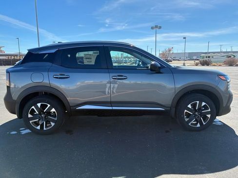 New 2026 Nissan Kicks SV w/ SV Premium Package image 7