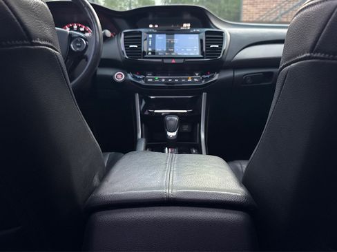 Used 2016 Honda Accord EX-L image 20