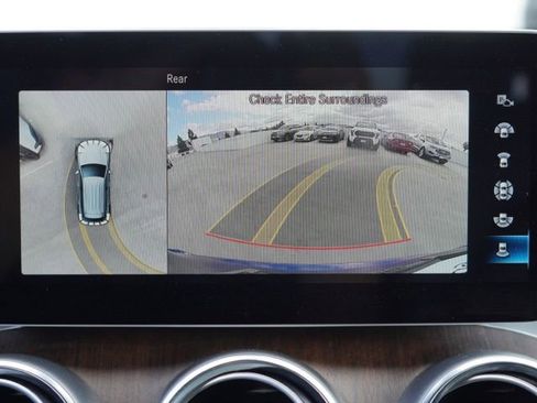 Used 2020 Mercedes-Benz GLC 300 image 24