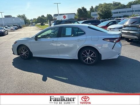 Certified 2024 Toyota Camry SE FWD image 15