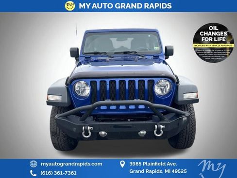 Used 2019 Jeep Wrangler Unlimited Sport S image 2