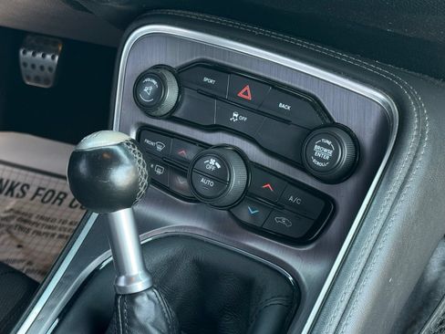 Used 2016 Dodge Challenger R/T RWD image 28