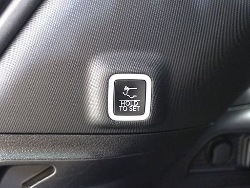 Certified 2025 Jeep Grand Cherokee Laredo X w/ Luxury Tech Group I AWD/4WD image 36